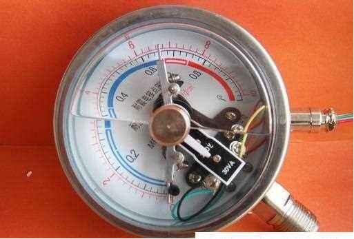 YXC-103BFZ不銹鋼耐震電接點壓力表